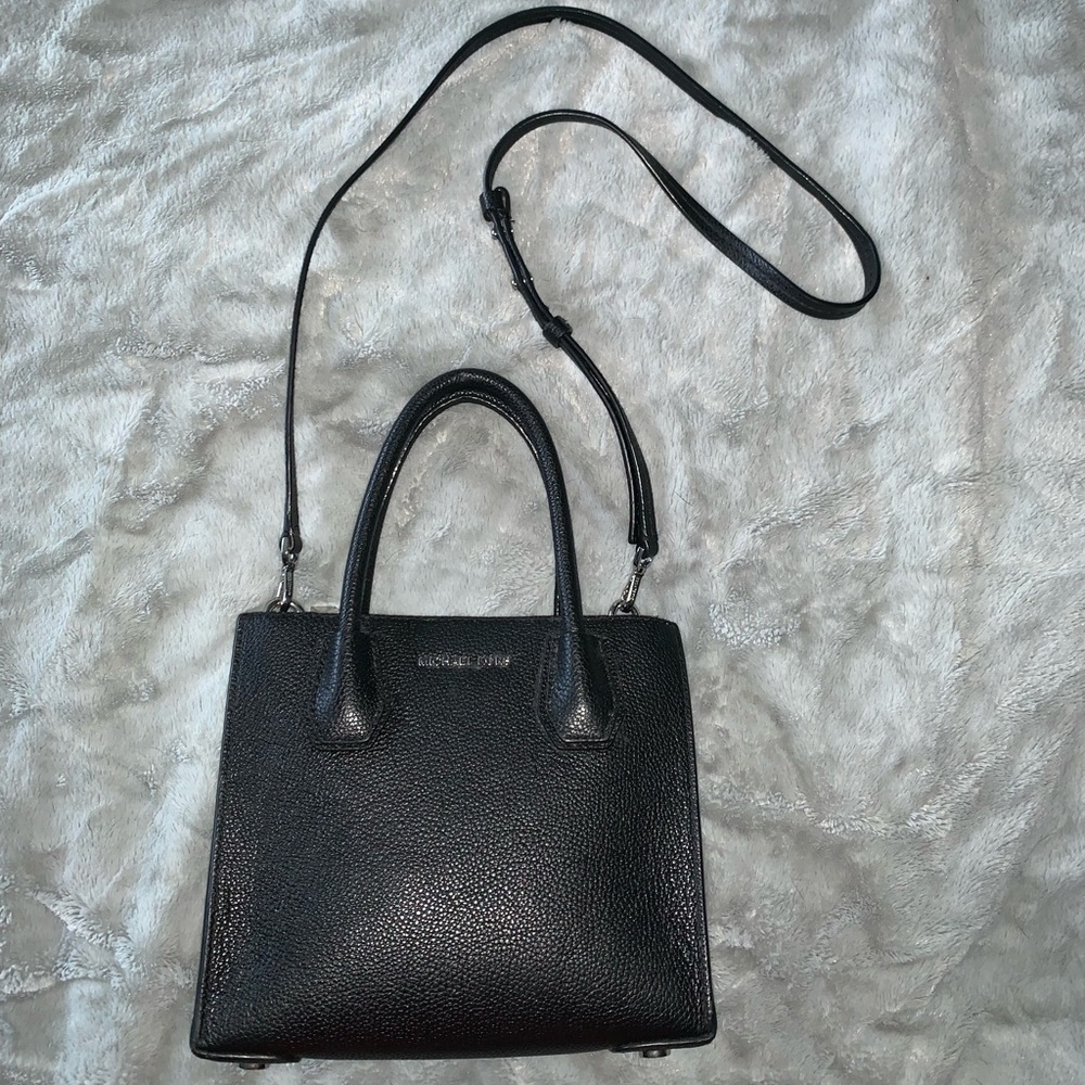 Michael Kors Mercer Medium Pebbled Crossbody